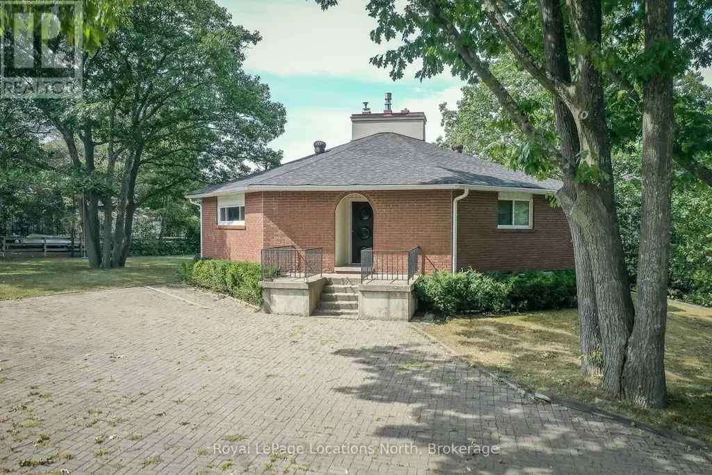 10 Sunset Court, Wasaga Beach
